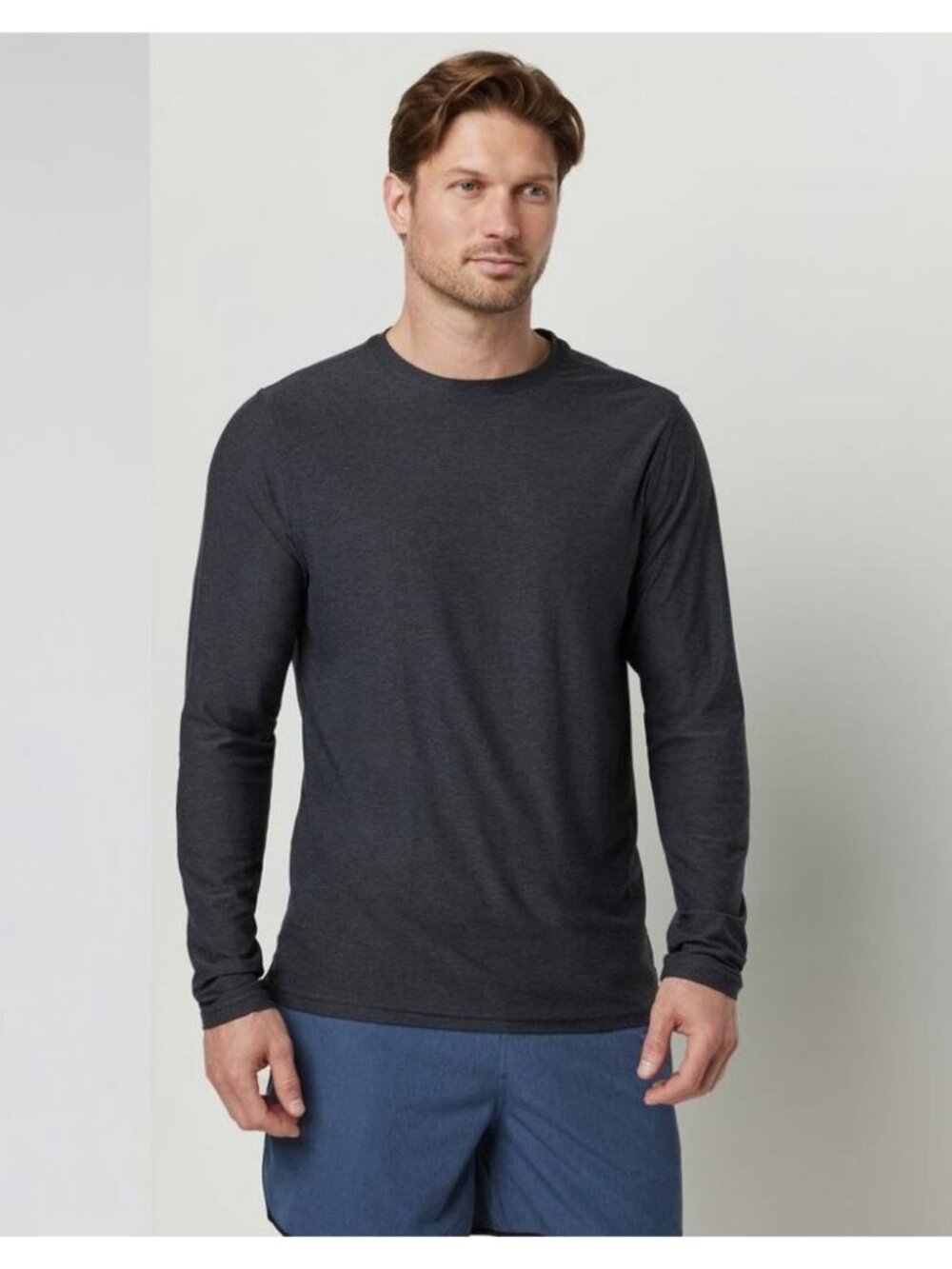 VUORI Long Sleeve Strato Tech Tee Men's Size Medium Charcoal Heather